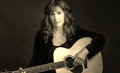 Karla Bonoff 