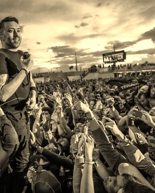 Live concert by Rise Against