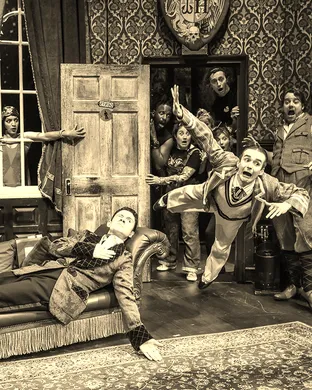 The Play That Goes Wrong 