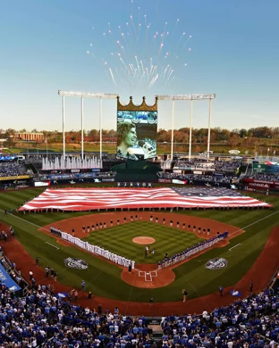 Savannah Bananas vs. Loco Beach Coconuts